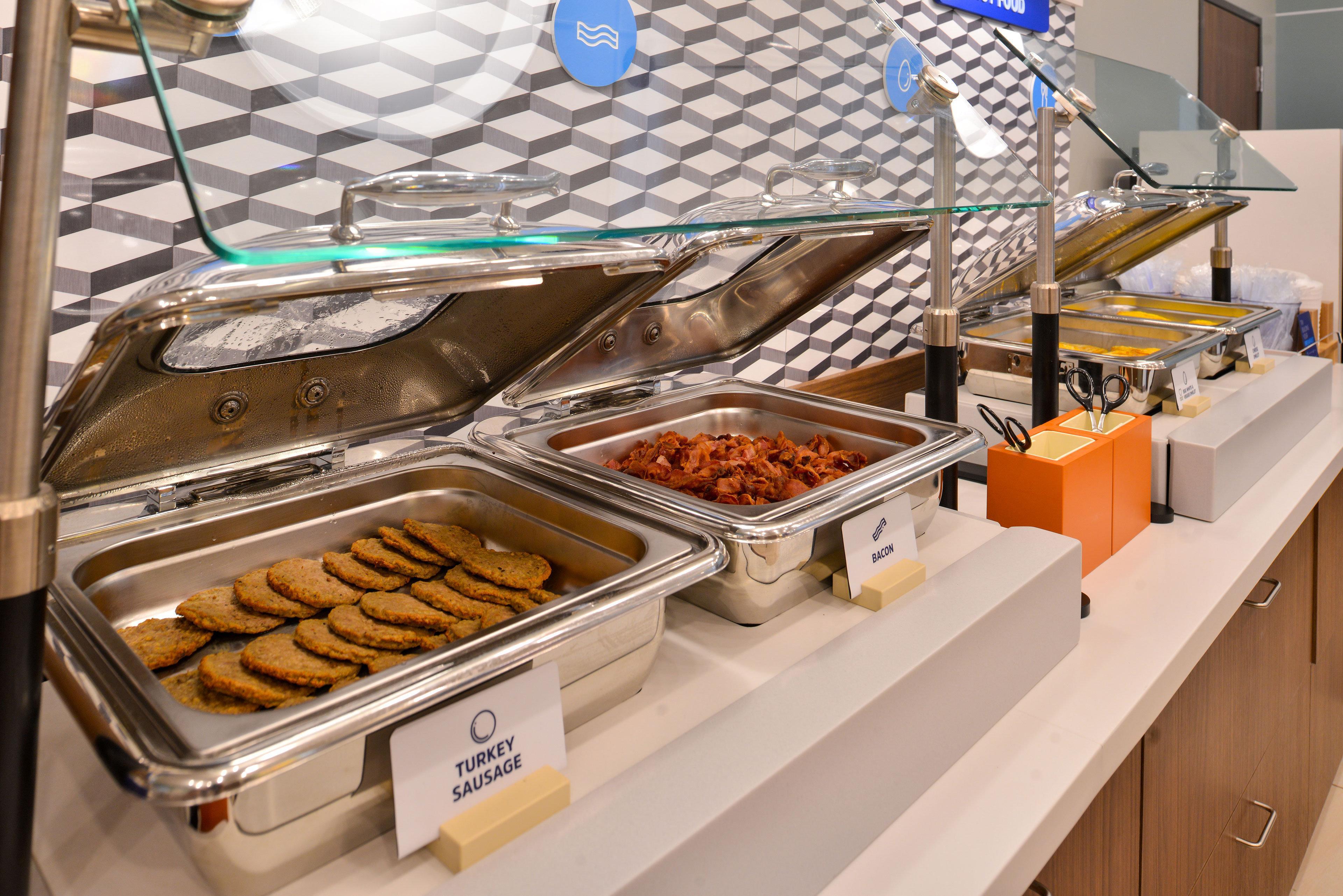 Holiday Inn Express Mccomb By Ihg Eksteriør bilde